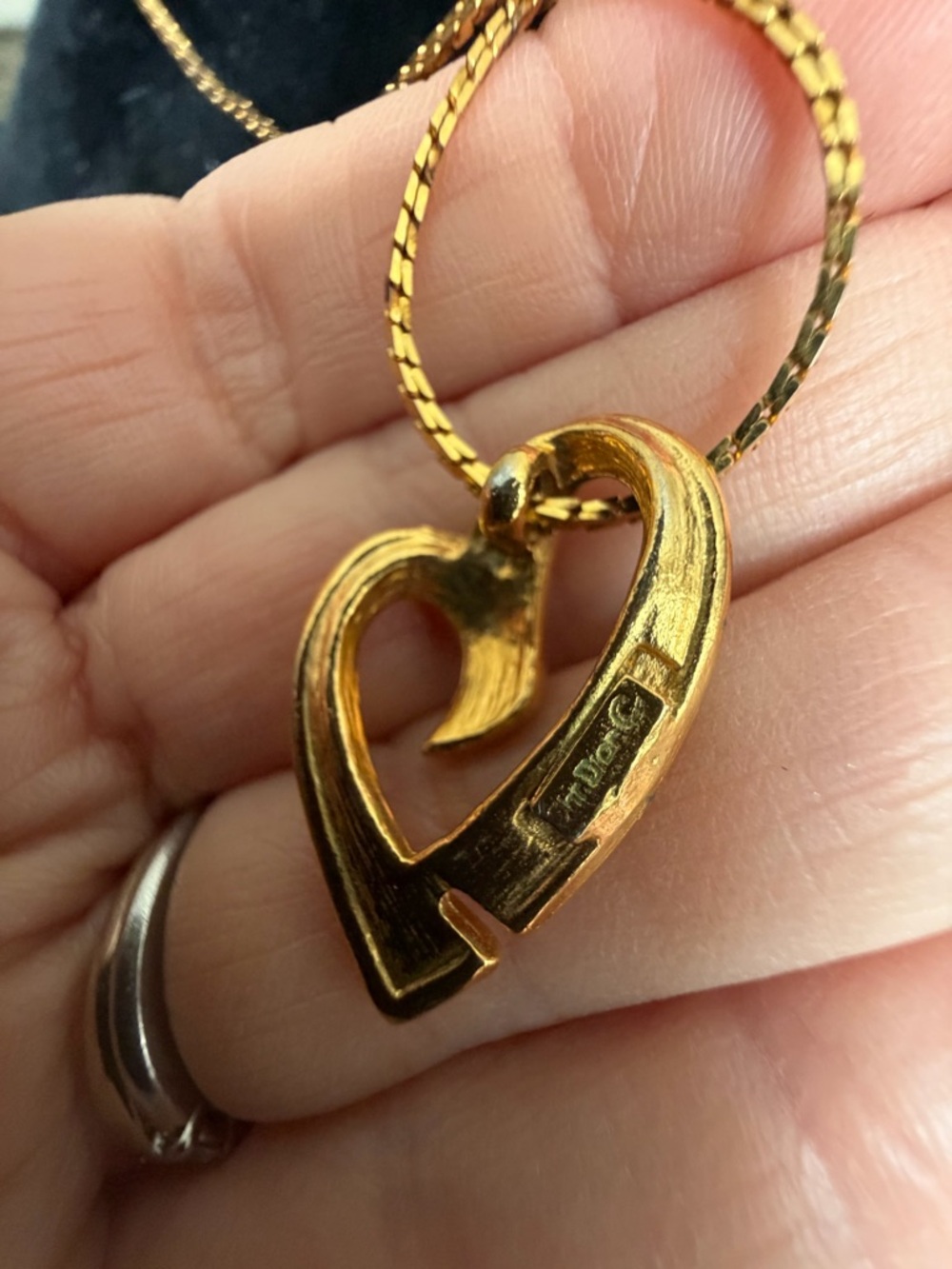 Dior Gold-Heart Motif Pendant  Necklace - Picture 6 of 7